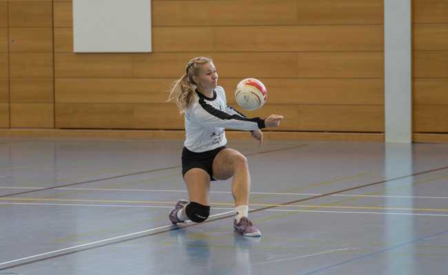 Diepoldsauer Faustballerinnen verlieren 0:3 gegen Kreuzlingen und besiegen Kirchberg mit 3:1