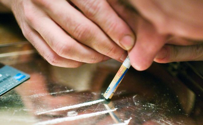 Häusliche Gewalt, Drogenhandel und Diebstähle: 34-Jährigem droht Gefängnis und Landesverweis