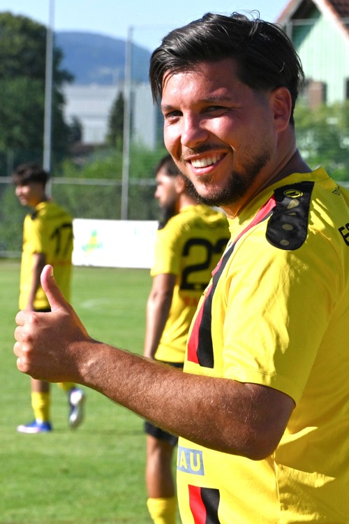 Altstättens Co-Trainer Mergim Osmani stieg selbst in die Hosen – und erzielte gegen Montlingen drei Tore.