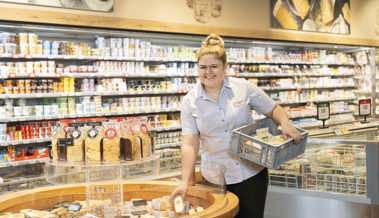Top-Absolventin im Detailhandel bei Coop Ostschweiz: Janina Saxer aus Altstätten erreicht Bestnote