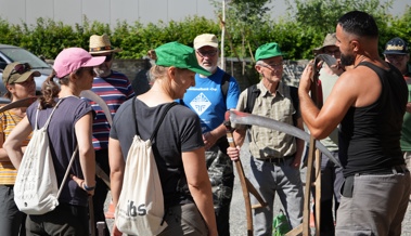 Mähen und Dengeln – altes Handwerk für lebendige Wiesen