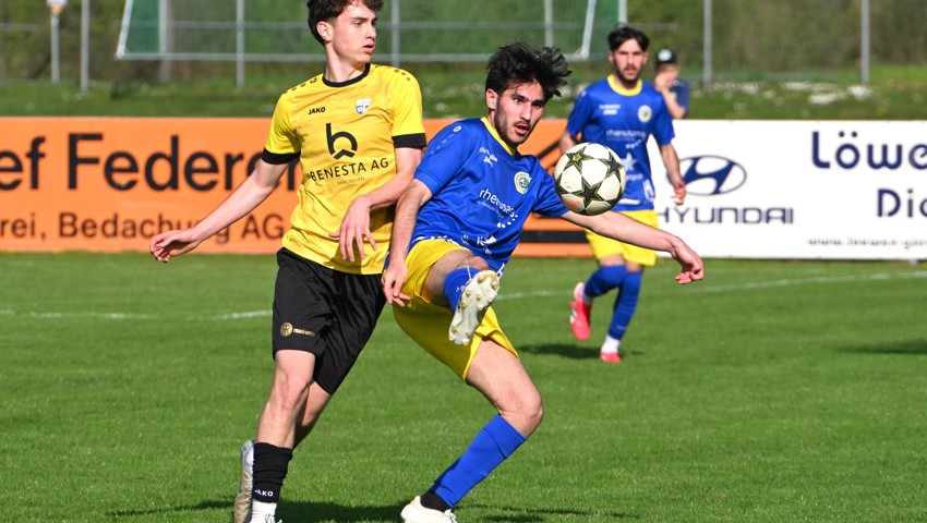 Diepoldsau-Schmitter (in Blau) ist mit zwei Siegen in das neue Fussballjahr gestartet.