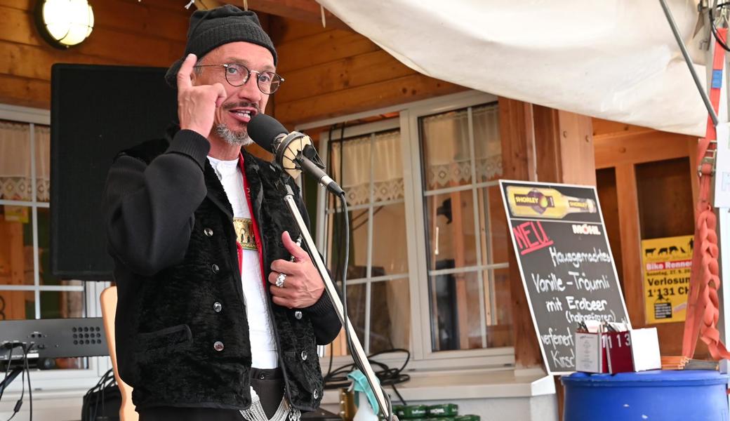 Rolf Kern: Nicht ganz ernst zu nehmender Erstaugustredner.