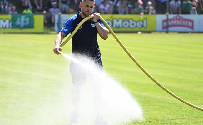 Die Trockenheit betrifft jetzt auch den regionalen Fussballbetrieb