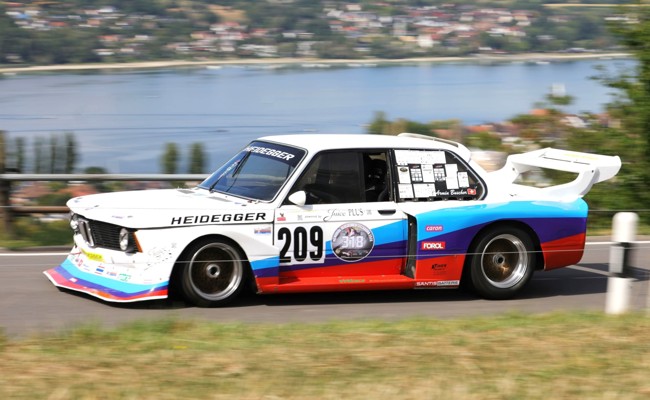 Historische Rennwagen erobern am Memorial den Seerücken