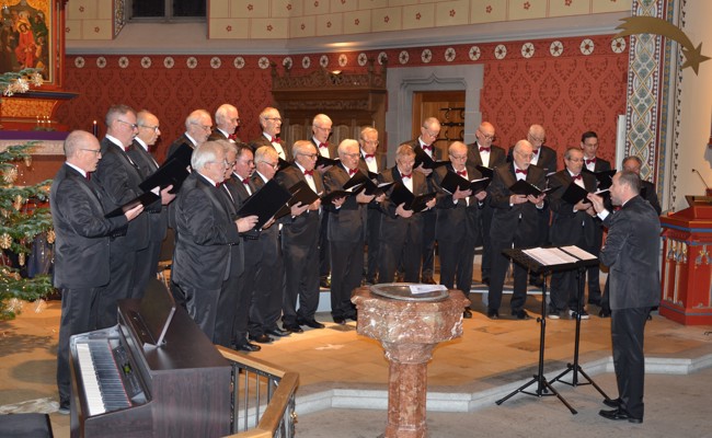 Männerchor stellte in seinem Weihnachtskonzert das Wunderbare des Festes ins Zentrum