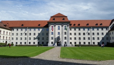 Regierung öffnet die Türen: Mit dem öV fährt man gratis hin