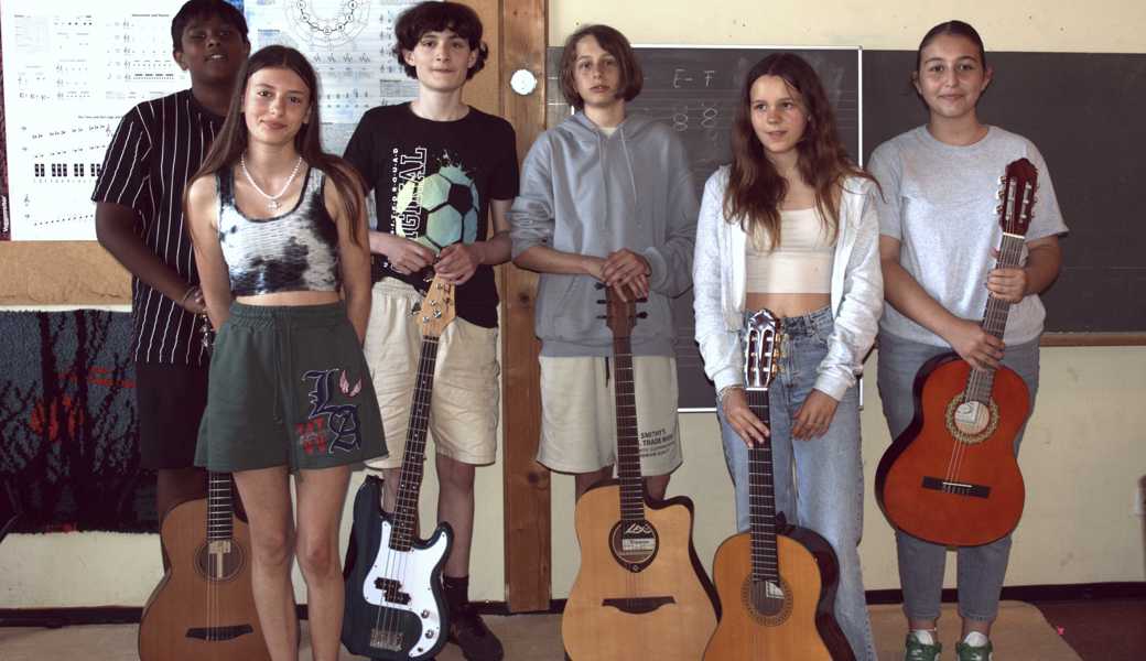 Ensemble der Gitarrenklasse von Fabian Sonderegger. 