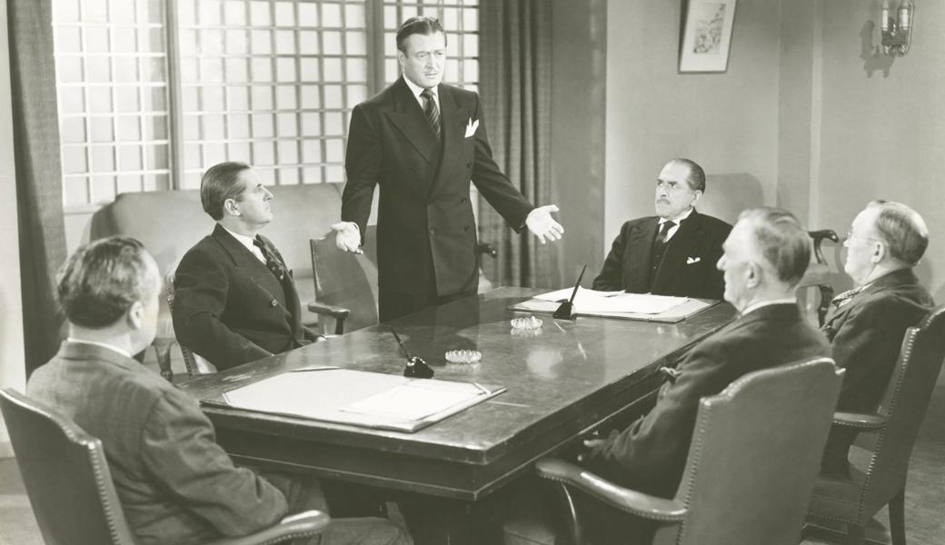 Wie wir uns den Rheinecker Stadtrat vorstellen, als er erfährt, dass der Turnhalle ein Notausgang fehlt. Wie wir uns den Rheinecker Stadtrat vorstellen, als er erfährt, dass der Turnhalle ein Notausgang fehlt.