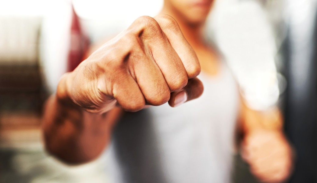 Schlägerei vor einem Club und auf Drogen unterwegs