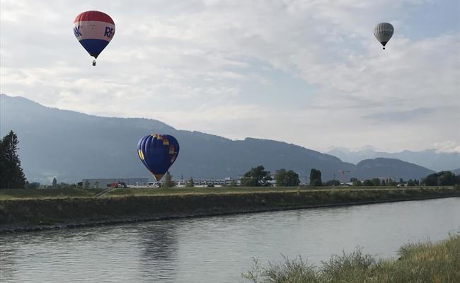 Ballonfahrer unterwegs-kein Zirkus in Sicht