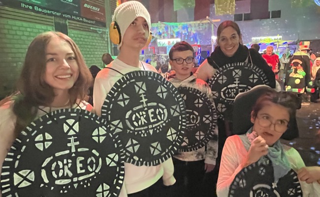 Ausgelassene Stimmung am insieme Maskenball