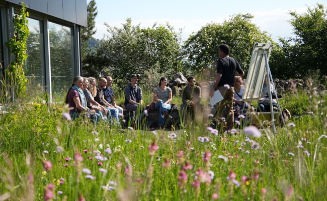 Wissen, das Wurzeln schlägt – Naturgartenkurs  des Vereins Pro- Riet inspirierte