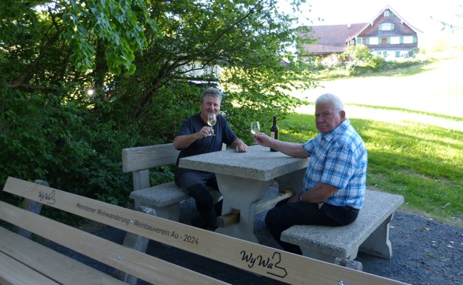 Zum zehnten Geburtstag: Monsteiner Rebweg erhält einen neuen Ruheplatz