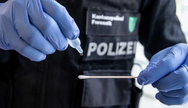 In sechs Wohnwagen eingebrochen: Auf dem Campingplatz schlichen Einbrecher herum