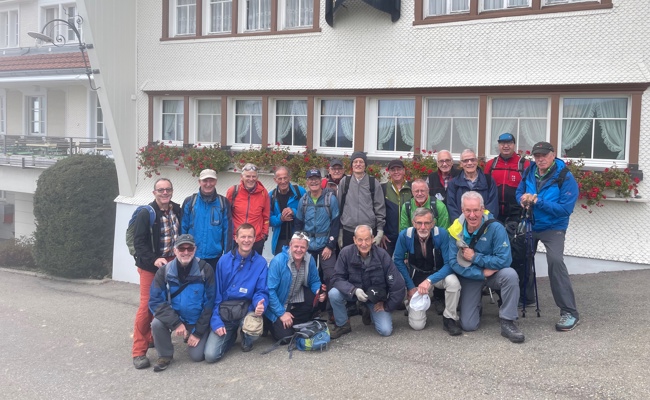 Traditionelle Grüner Baum Tour der Männerriege