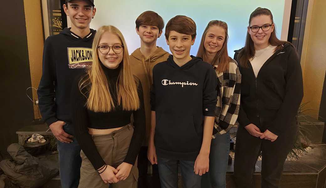 Wurden an der HV aufgenommen (v.l.): Levin Gautschi, Valeria Stieger, Lars Rechsteiner, Timo Gartenhauser, Jana Gächter und Aline Loher (es fehlt Lenja Herrsche). 