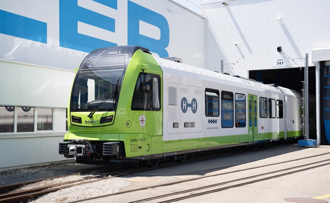 Stadler enthüllt den ersten Wasserstoffzug für Schmalspurstrecken