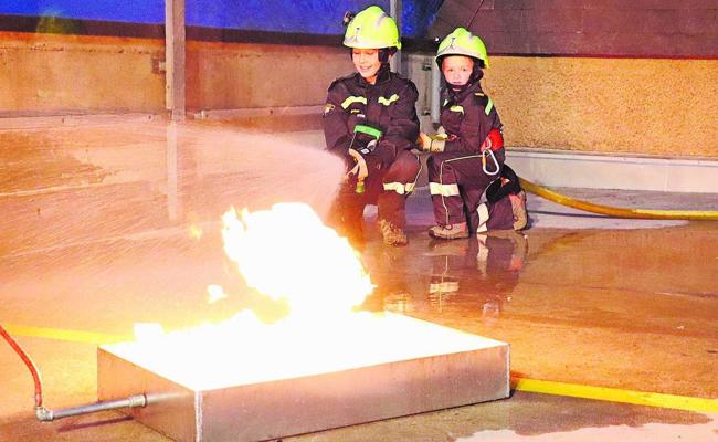 Eifrige Jugendfeuerwehrler