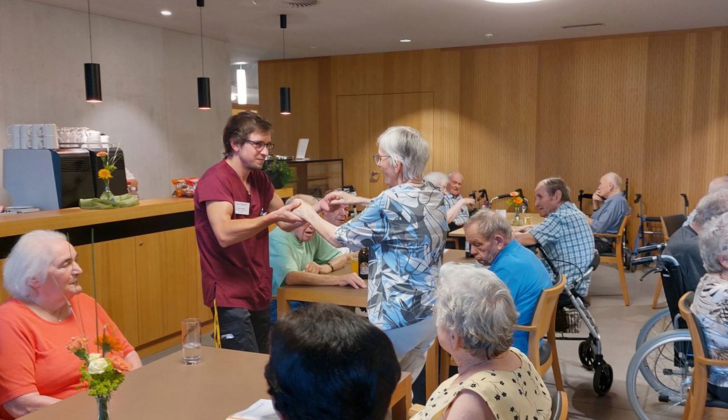 Sommerfest im Huus Feldhof: Freude, Musik und Gemeinschaft