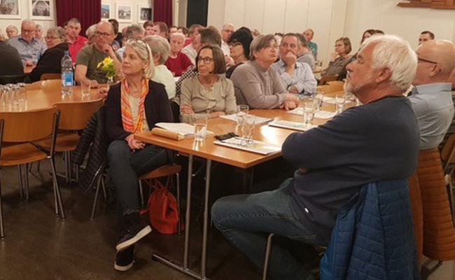 Kirchbürgerschaft spricht sich deutlich für einen Baukredit zum Neubau des Pfarreiheims aus