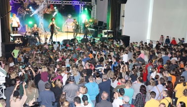 Kinderkonzert: Fäaschtbänkler rockten die Mehrzweckhalle