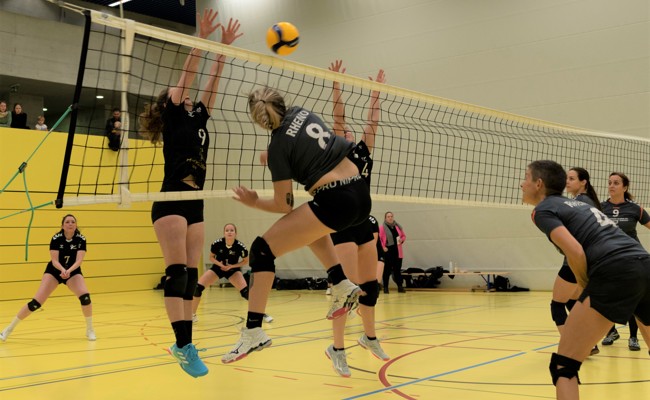 Die Rheno-Frauen siegen in Goldach deutlich und überzeugend 3:0