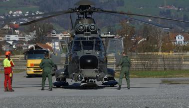 Stichwort: Luftschloss per Helikopter