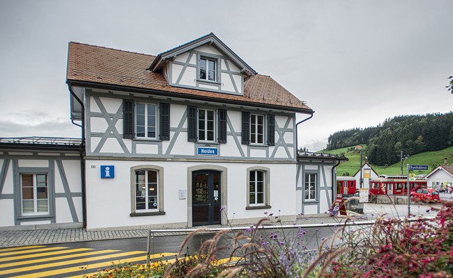 Ticketkauf am Bahnhof weiterhin möglich - neu im Mercato Shop