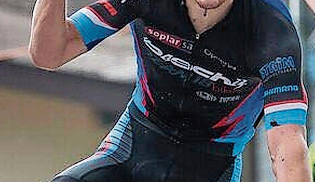 Riesige Freude bei Simon Vitzthum über seinen überraschenden ersten Sieg in der höchsten Kategorie des Swiss Bike Cups. 