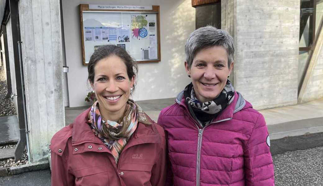 Zwei von mehreren Einheimischen, die dem Dorf den Adventsweg ermöglichen: Johanna Rohrer (links) und Sibylle Graber.