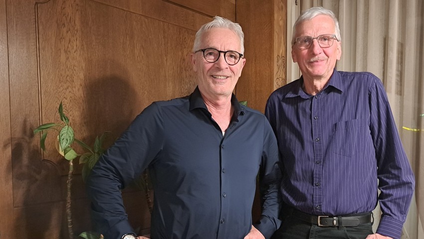 Neue Ehrenmitglieder des Männerchors Diepoldsau-Schmitter (von links): Marcus Camenisch und Rainer Linder.