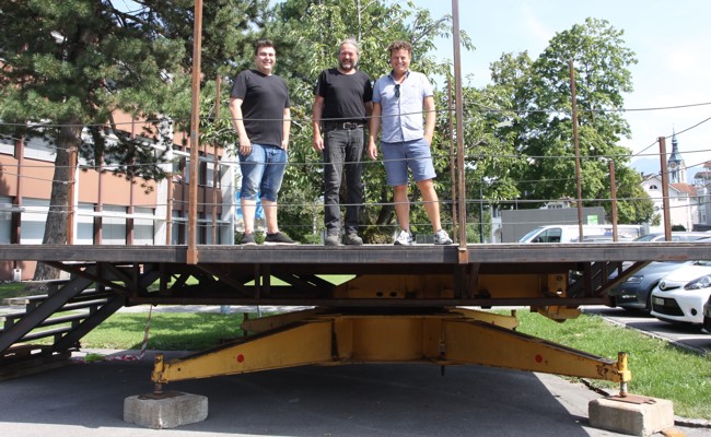 Kulturverein nutzt Silvan Köppels Stahlbühne ab jetzt für Konzerte mitten im Dorf