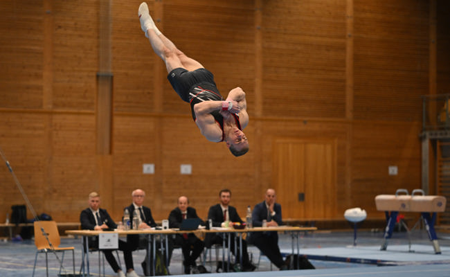 Hochstehende Wettkämpfe und atemberaubende Shows am Rheintalcup in der Aegetenhalle