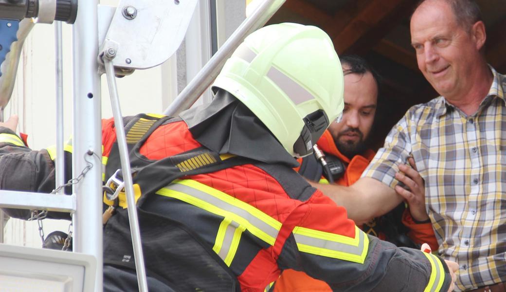 Oha, das ist ja der Gatte der Feuerwehrfrau - Thomas Schöb.