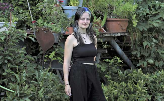 Es kostete sie Mut: Iris Fritsche posierte mit einer Prise Erotik für den Bauernkalender