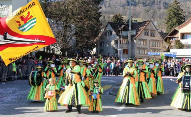 Frühlingsfest der Schalmeien: Musik, Geselligkeit und Tradition in der Mehrzweckhalle Riet