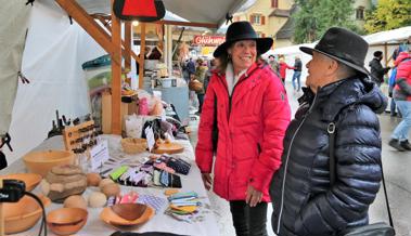 Martini-Markt in Thal brachte Farbe in graue Tage