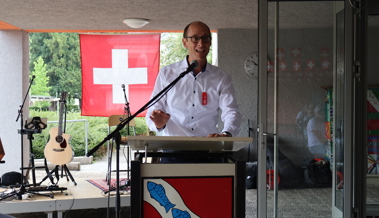 Durch den Rhein verbunden: Martin Candinas feiert die Schweiz in Rheineck