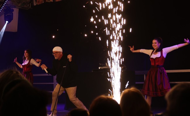 Im Mittelpunkt stand am «Botze Obed» die Party mit DJ Ötzi