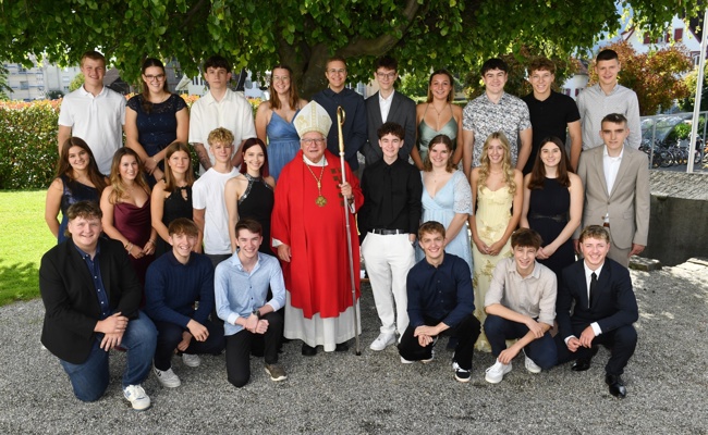 Firmgottesdienst unter dem Motto «Füürzüüg»