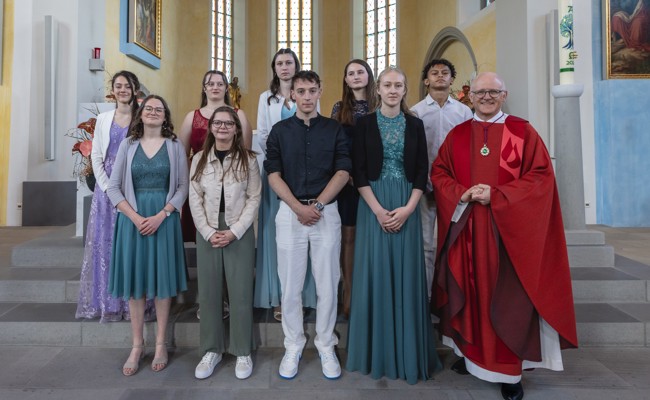 Mit der Firmung den Heiligen Geist empfangen
