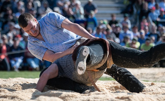 Beim Anschwingen zum Kantonalschwingfest in Oberegg trifft der Favorit auf den Lokalmatador