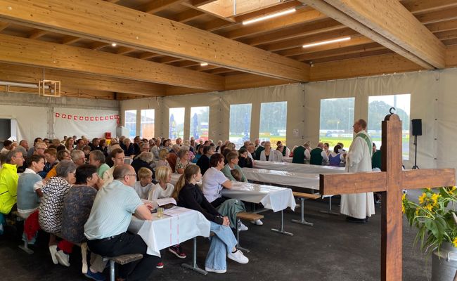 Alpgottesdienst «Zämma am Bäarg»