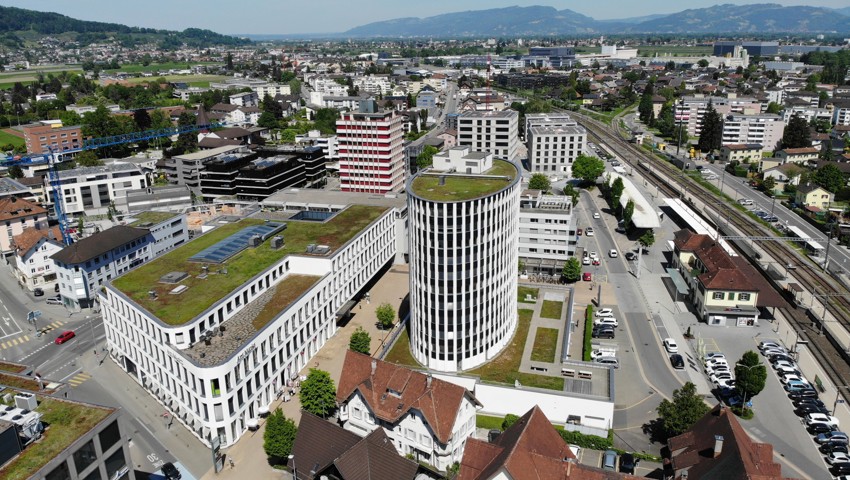 Die Gemeinde Au – mit einem grossen Teil in Heerbrugg – ist um 192 Personen gewachsen. Von den 8371 Einwohnerinnen und Einwohnern wohnen 4809 in Au und 3562 in Heerbrugg. Die Gemeinde Au – mit einem grossen Teil in Heerbrugg – ist um 192 Personen gewachsen. Von den 8371 Einwohnerinnen und Einwohnern wohnen 4809 in Au und 3562 in Heerbrugg.
