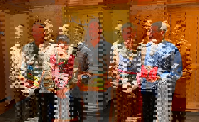 Rheintaler Trachten- und Volkstanzgruppe feiert an der HV gelebtes Brauchtum