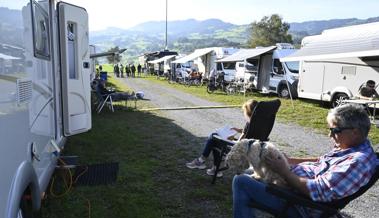 Grosses Treffen der fahrenden Ferienhäuser