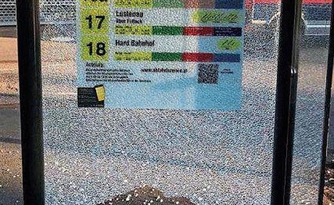 Bushaltestellen beschädigt