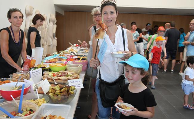 Ein Nationenfest zum Schulschluss