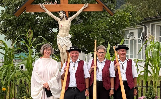 Einweihung renoviertes Wegkreuz beim Furrer